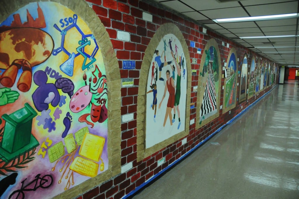 Melville Library Gets Some Color Art Students Paint Mural