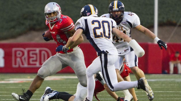 Running back Marcus Coker scored two touchdowns in the first quarter. Stony Brook dominated Pace University with a 77-7 win. (Kenneth Ho / The Statesman) 