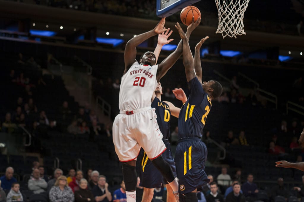 Seawolves fall to La Salle 65-57 at MSG