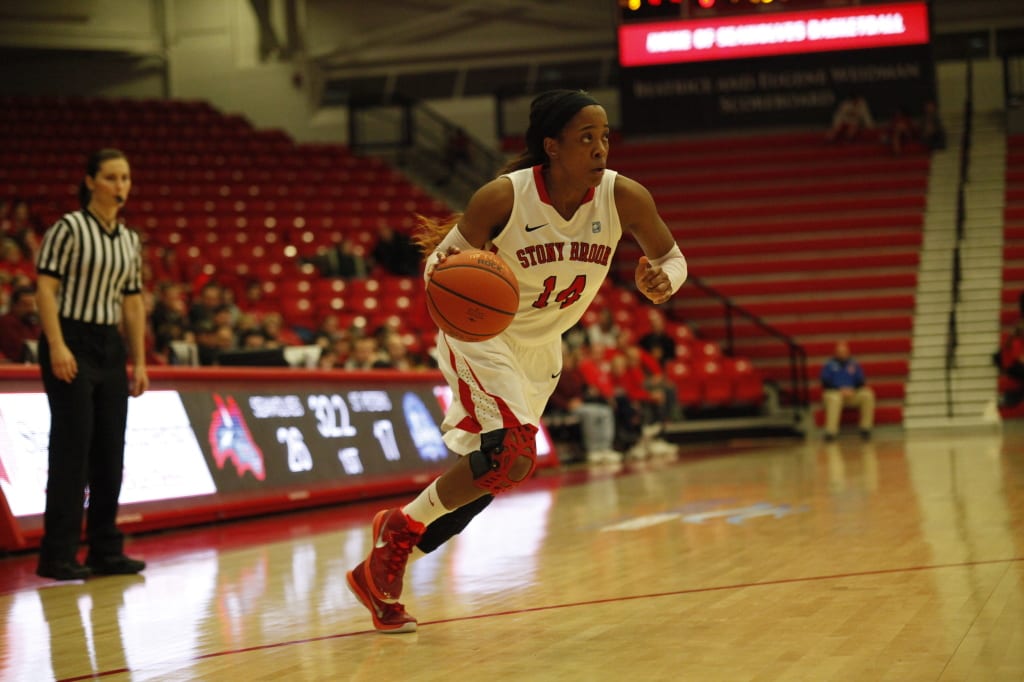 Sports Highlights: Womens Basketball Improves to 2-1 in Win Over Columbia