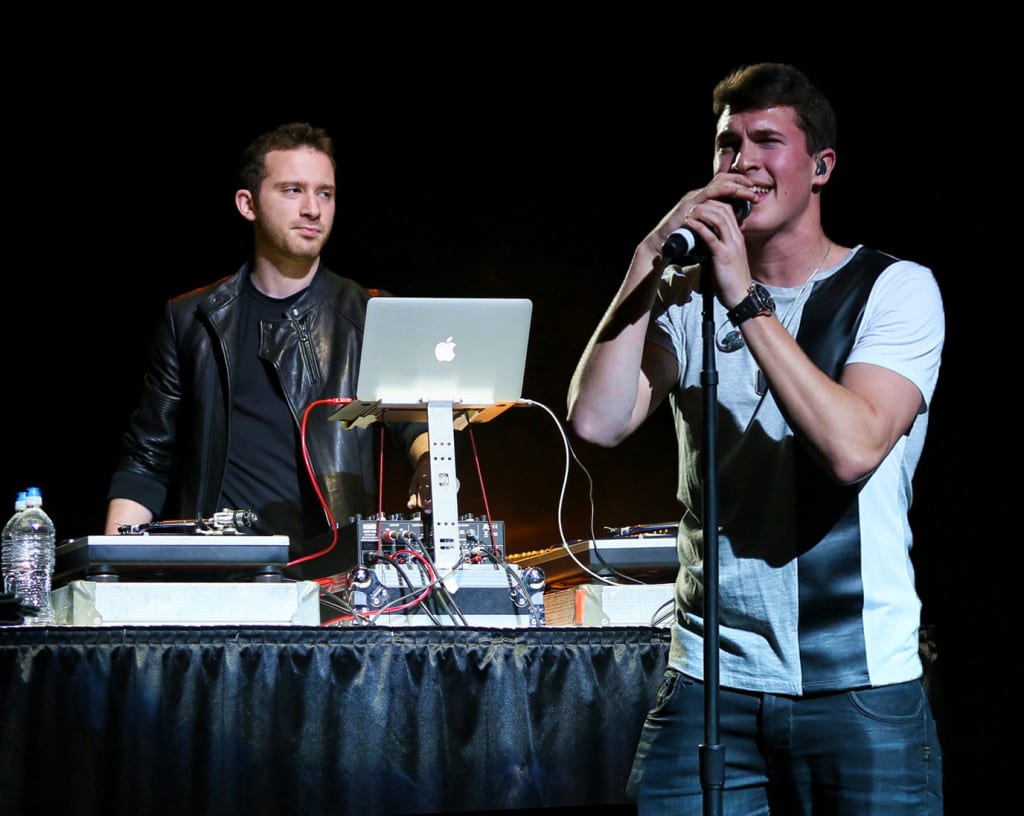 Timeflies is a American music duo from XX consisting of vocalist Cal Shapiro and producer Rob Resnick. PHOTO : ALEX GOYKHAM