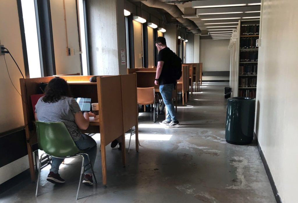Stony Brook students studying in Melville Library. Growth mindset is a concept where  success is achieved through hard work rather than just innate talent. DESHAUN ROBINSON/THE STATESMAN