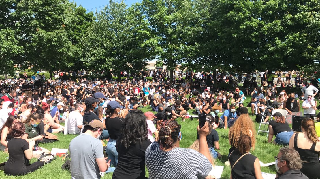 Photo+showcase+of+a+peaceful+protest+in+Stony+Brook%2C+NY+on+June+7.+From+1p.m.+to+4+p.m.%2C+protesters+gathered+in+front+of+the+Lowes+shopping+center+to+protest+against+police+brutality+and+systematic+racism.+