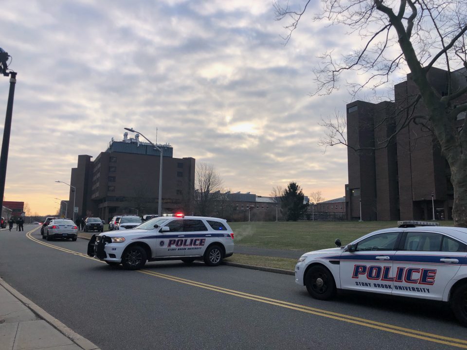 Police responding to a bomb threat in the chemistry building on RABIA GURSOY/THE STATESMAN