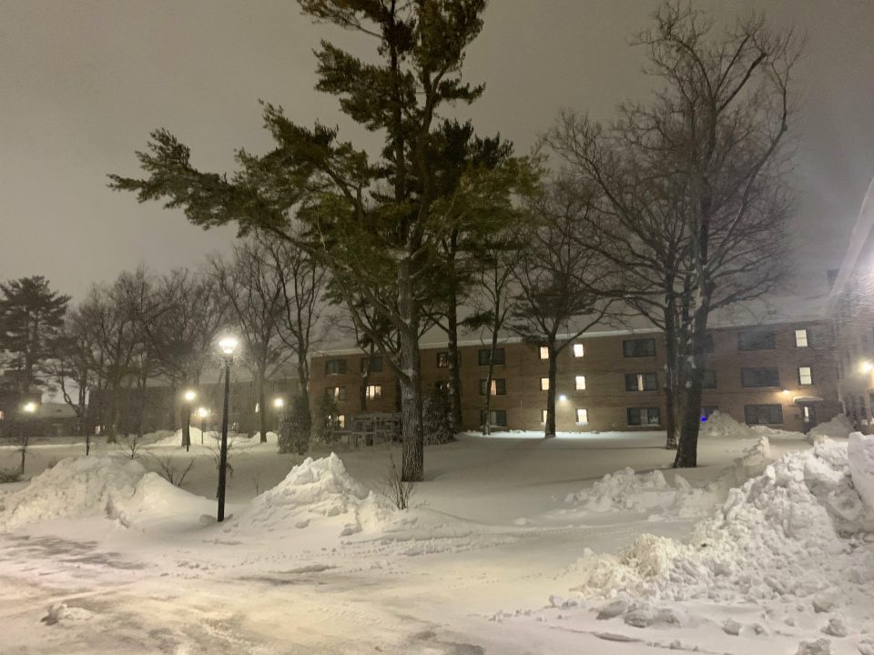Stony Brook Universitys campus on Feb. 1 after a snowstorm. Classes will SARA RUBERG/THE STATESMAN