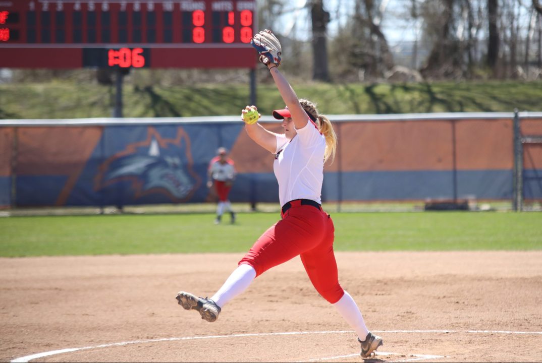 Pitcher Dawn Bodrug pitching at the game against Hofstra in 2022 on April 6.  STEPHANIE MACH/THE STATESMAN