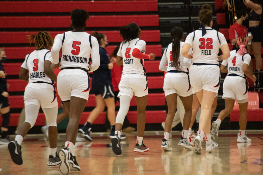The Stony Brook womens basketball team running off the court at halftime during the game against New Hampshire on Jan. 28. KAT PROCACCI/THE STATESMAN