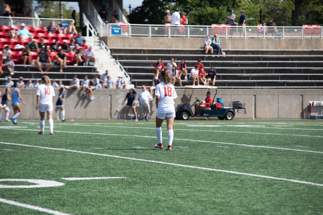 Midfielder Ashley Manor in a game against LIU on Aug. 28. The Stony Brook womens soccer team has lost four in a row after losing 3-0 to Penn on Sunday. KAYLA GOMEZ MOLANO/THE STATESMAN