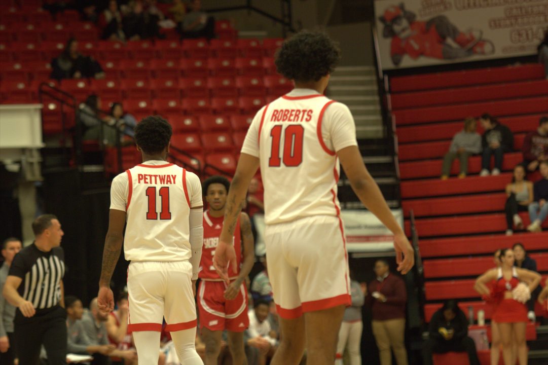 Guards Tanahj Pettway (left) and Kaine Roberts (right) in a game against Sacred Heart on Monday, Dec. 12. The two guards were major contributors to the Stony Brook mens basketball teams victory at Monmouth on Thursday. BRITTNEY DIETZ/THE STATESMAN