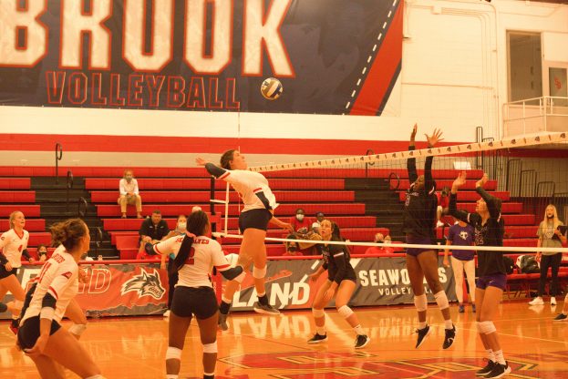 Sophomore middle blocker Abby Campbell in a game against Tarleton State on Sept. 9. Campbell finished off Stony Brooks 27-25 first set win over UMBC on Sept. 25. CAMRON WANG/THE STATESMAN