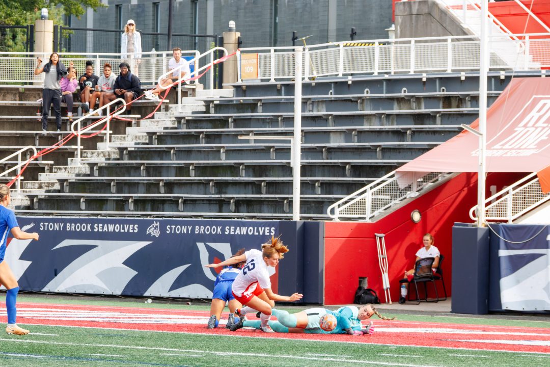 Forward Reilly Rich has one of her shots saved by Hofstra goalkeeper Skylar Kuzmich on Sunday, Sept. 17. The Stony Brook womens soccer team fell to the Pride despite outshooting them. STANLEY ZHENG/THE STATESMAN