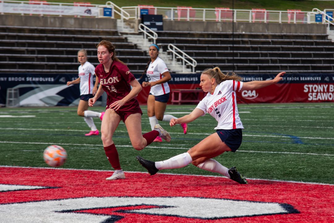 Defender Catharina von Drigalski sends a cross into the box against Elon on Sunday, Oct. 15. Von Drigalski is looking to help lead the Stony Brook womens soccer team back to the playoffs. TIM GIORLANDO/THE STATESMAN