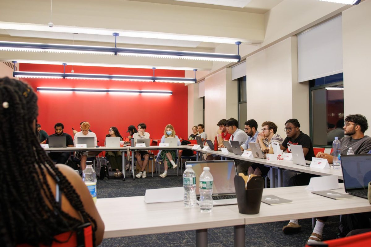 The USG Senate council in a meeting on Sept. 7. STANLEY ZHENG/THE STATESMAN